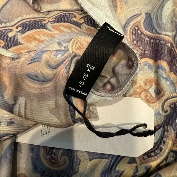 ❤️3/$30 Noracora Long Sleeve Top - Picture 10 of 10